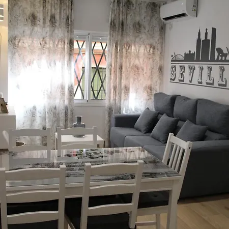 Luisahouse, En El Corazon De Sevilla Y Triana Exterior photo